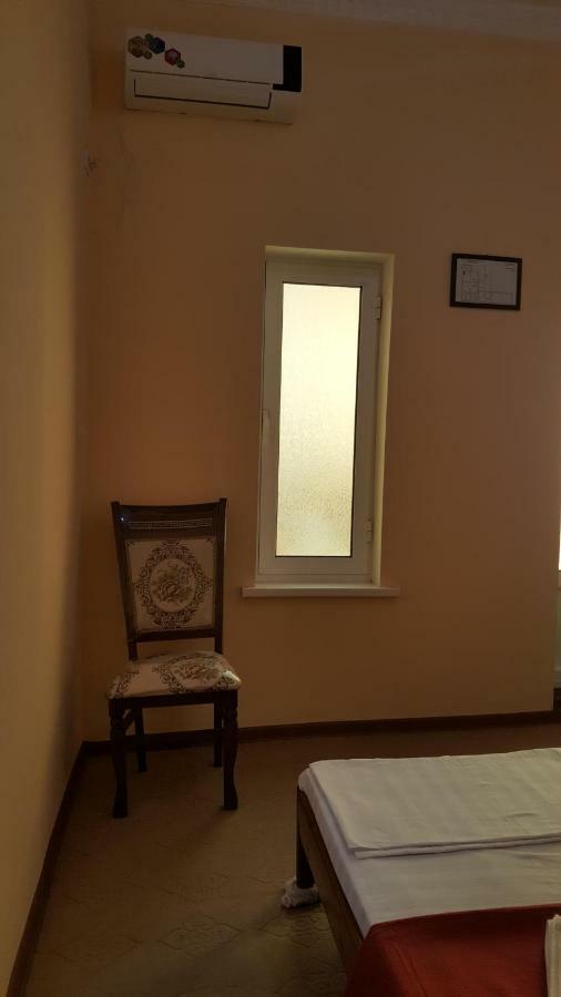 Amir-Yaxyo Hotel Buchara Exteriör bild